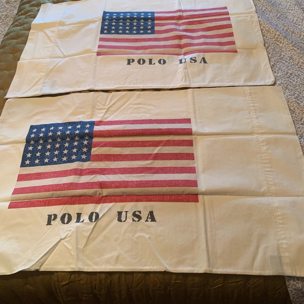 Ralph Lauren Polo USA Flag Pillowcases, NEW OUT OF PACKAGE, Standard pillowcases